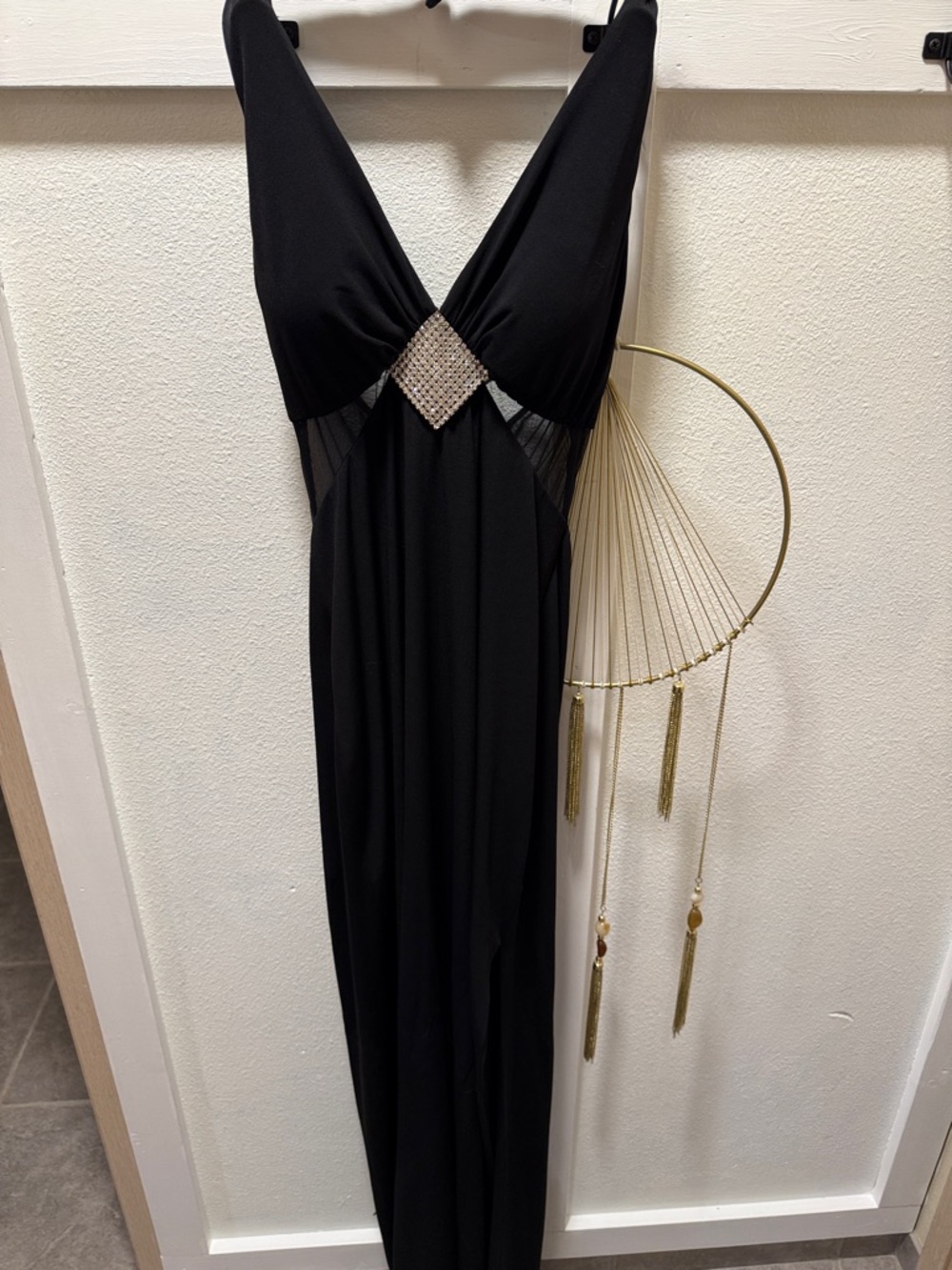 Elegant Black Evening Dress with Rhinestone Accent